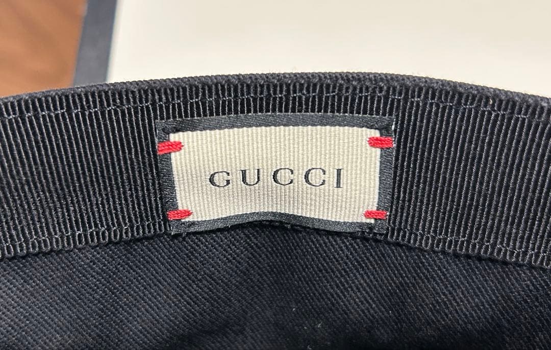 GUCCI エンブロイダリーキャンバスベースボールキャップ