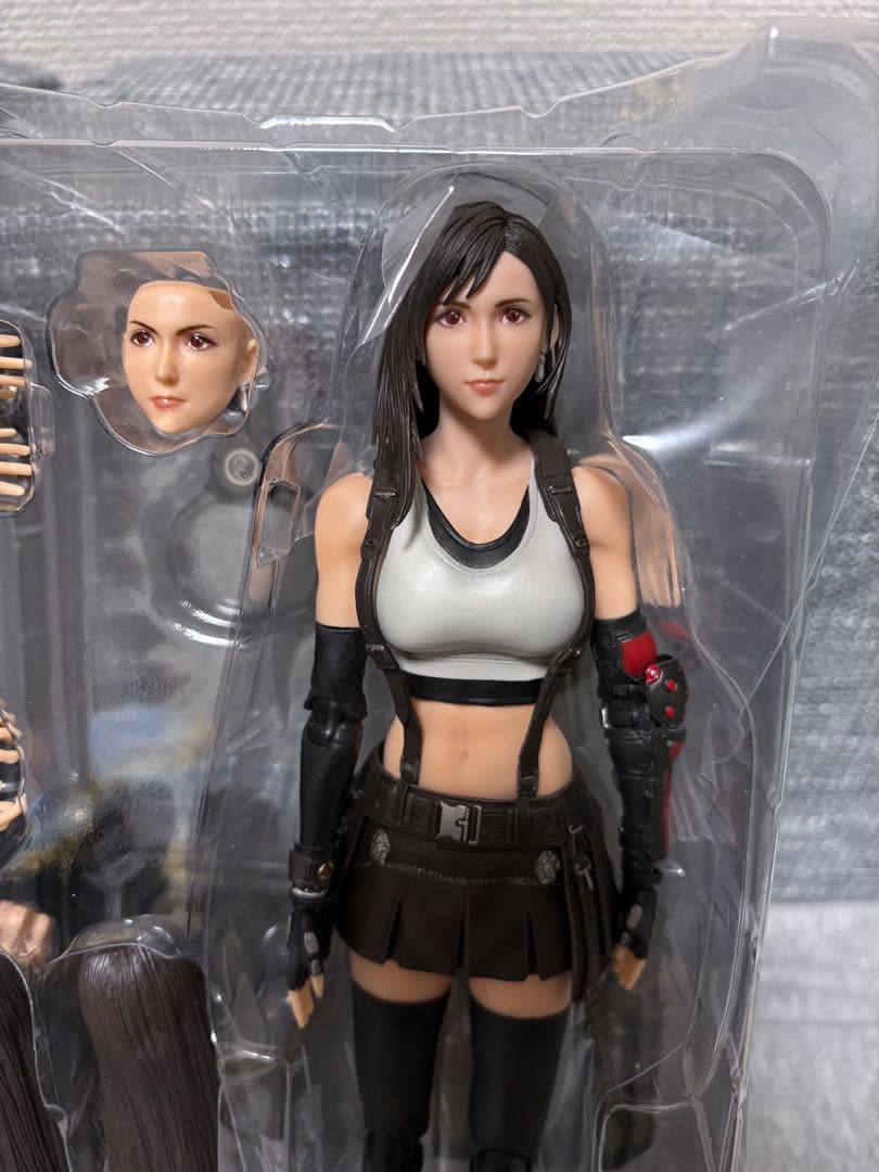 FF7 ティファ・ロックハート プレイアーツ改(再販分)
