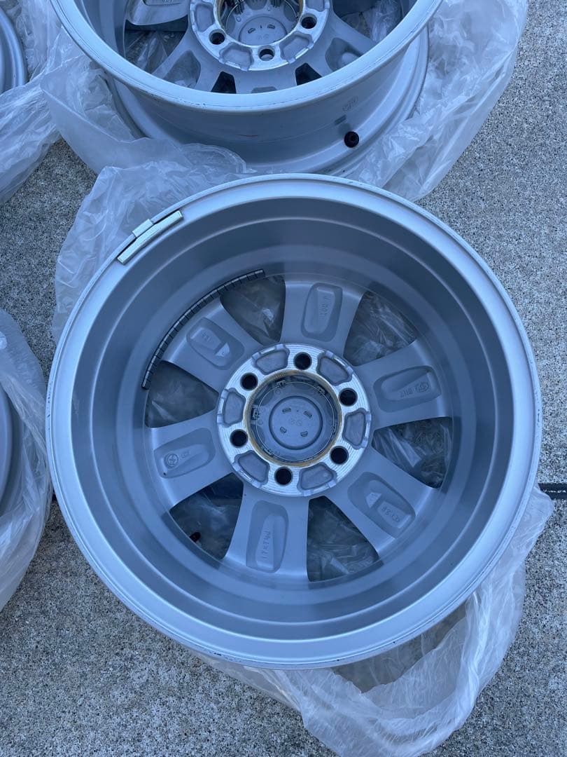 プラド 150 後期　純正　17インチ ホイール ナット　センターキャップ