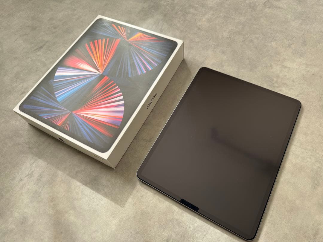 iPad Pro 第5世代 12.9 Wi-Fi 128GB 保護フィルム あり