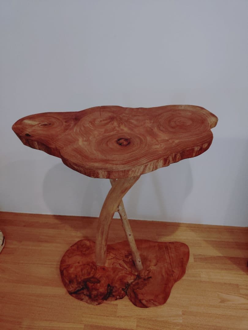 古材と流木のサイドテーブル！！