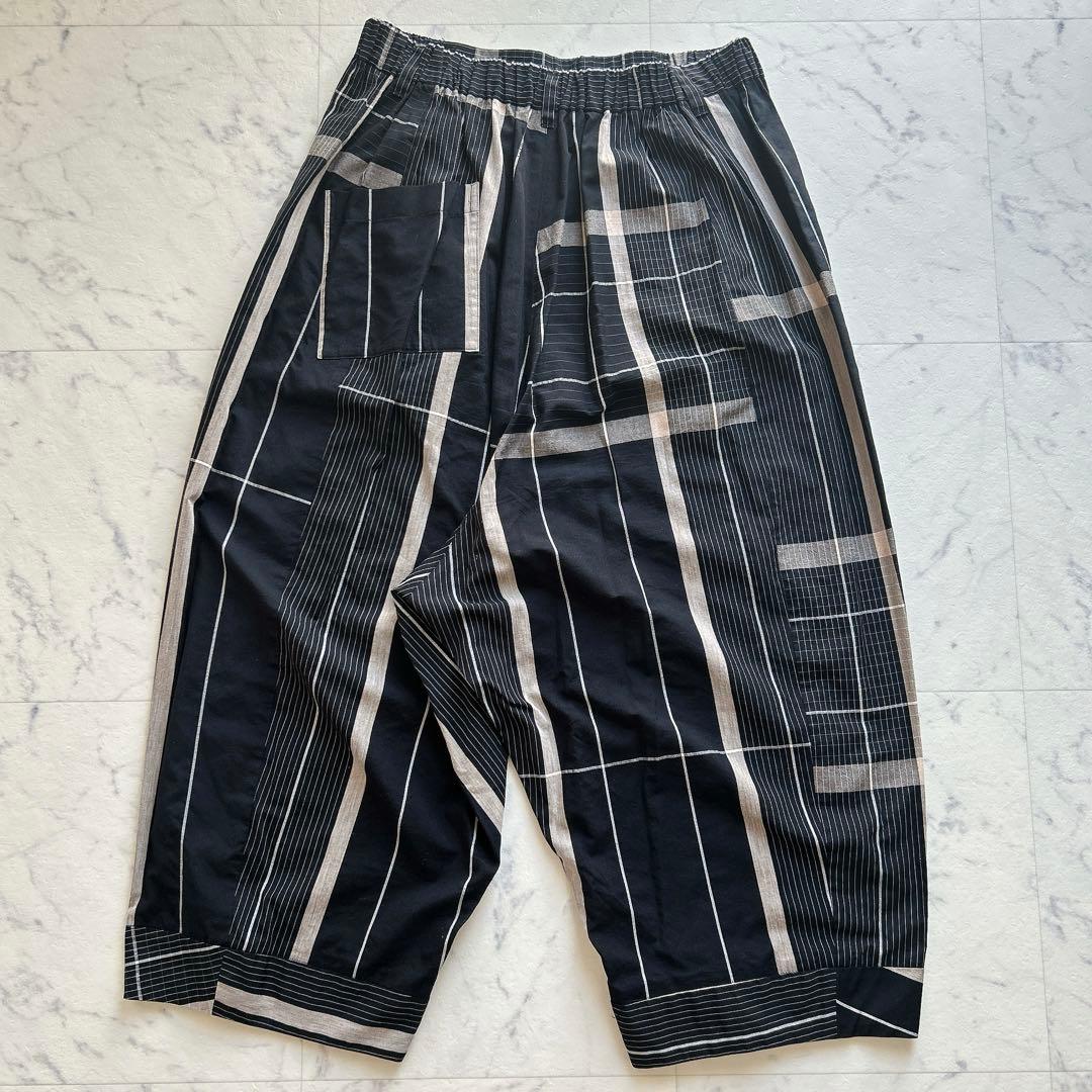 芽風 センソユニコ バルーン クロップド パンツ　チェック　黒グレー