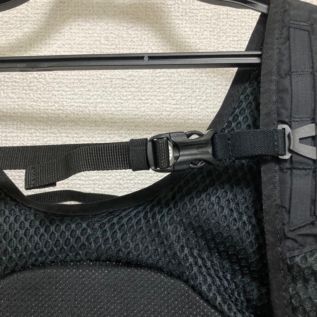 Salomon 20L リュック・バックパック 黒