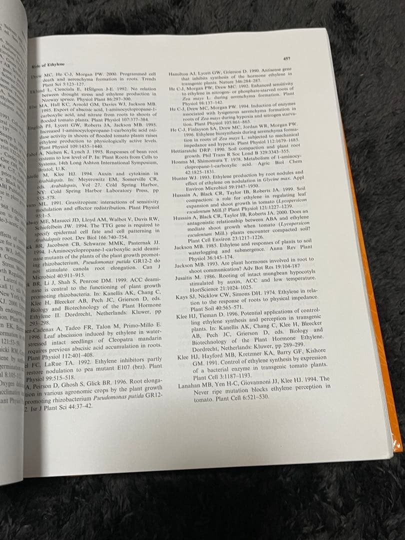 PLANT ROOTS THIRD EDITION REVISED 洋書