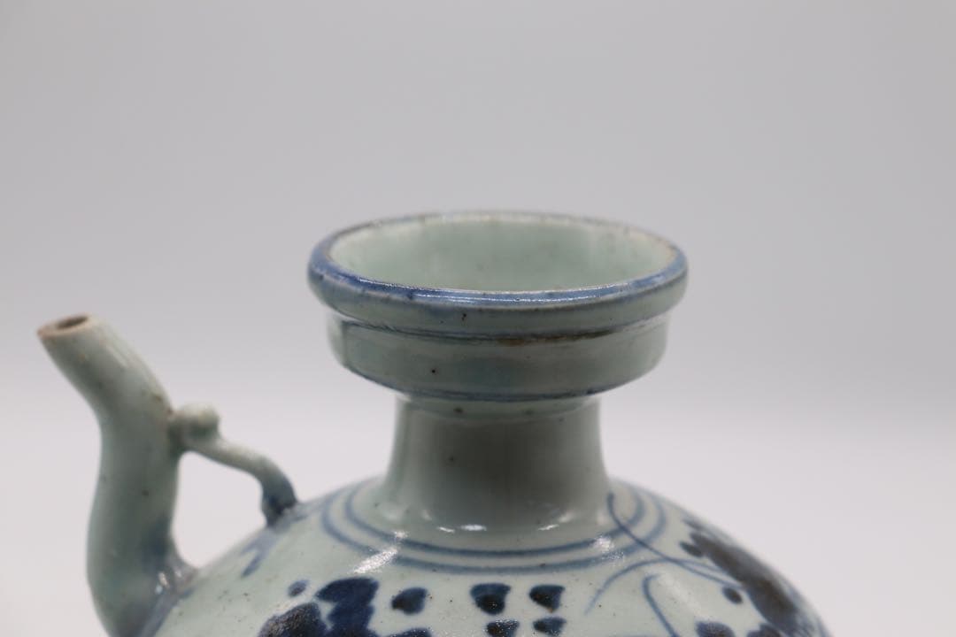 中国　明時代　青華軍持　共箱　送料込み0529