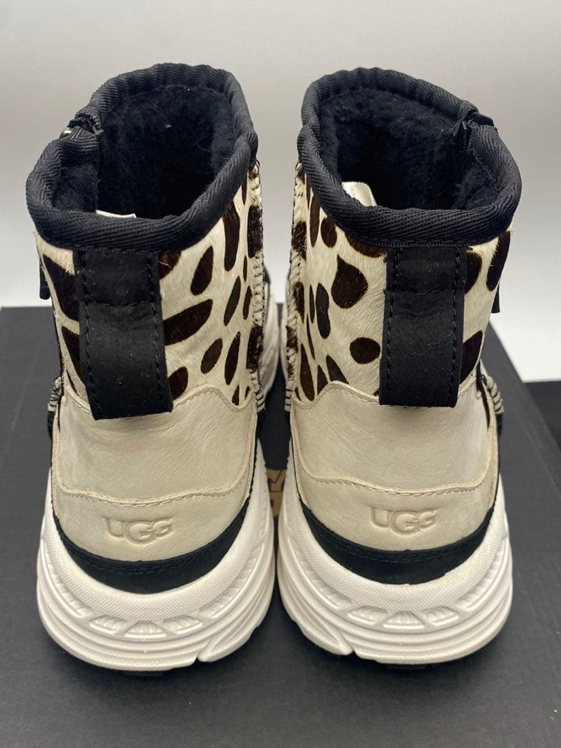 ⭐︎足元に遊び心⭐︎【希少/未使用】UGG アニマル柄 ハラコ ショートブーツ