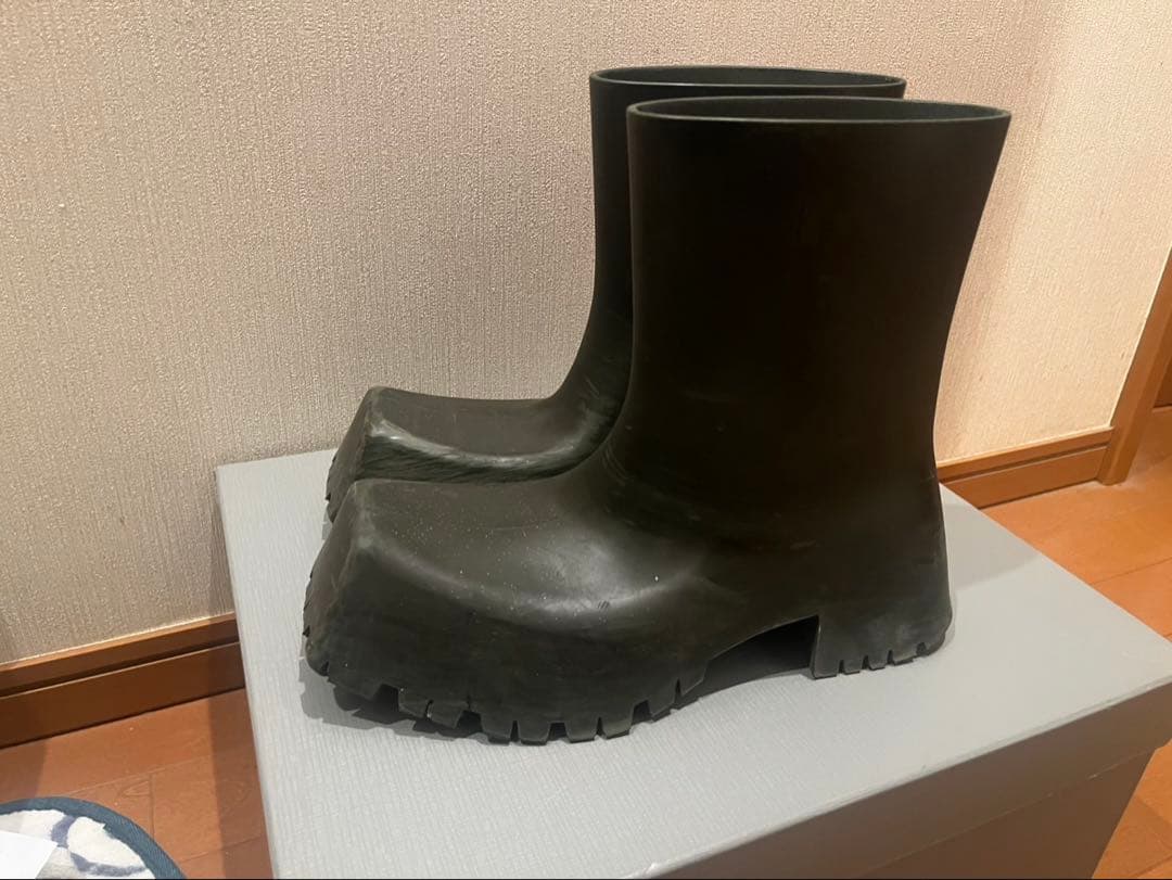 靴 BALENCIAGA trooper boots