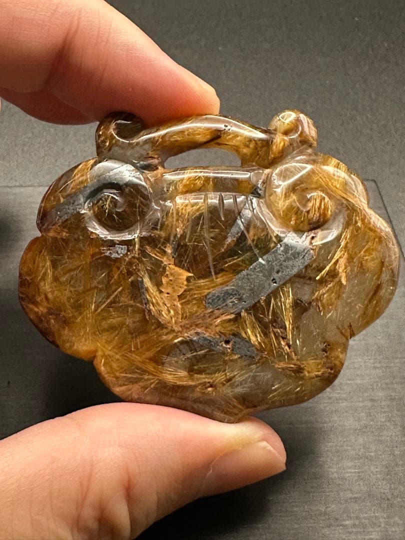 ルチルクォーツ縁起物（如意）