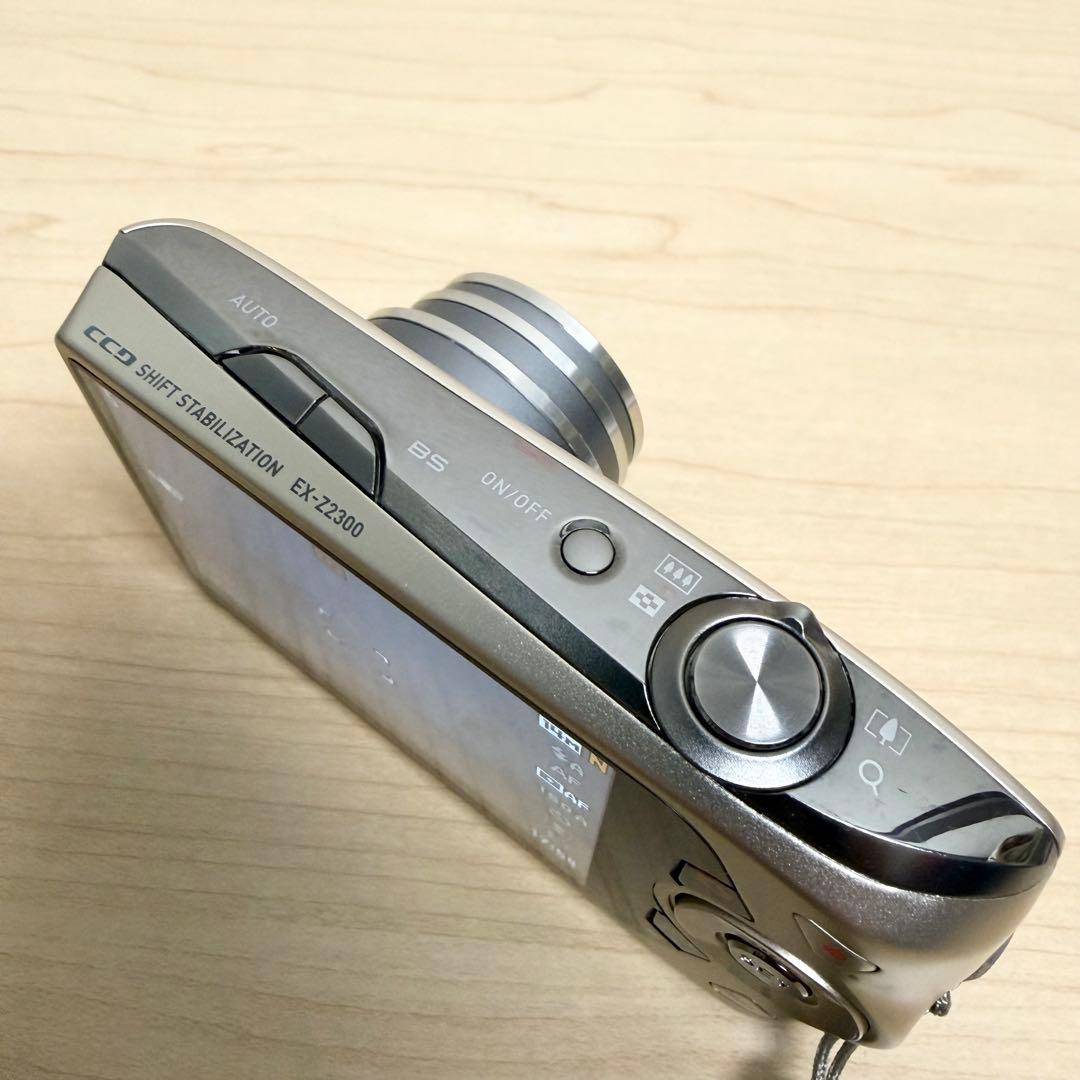 【極美品】CASIO カシオ EX-Z2300 コンデジ デジカメ ゴールド