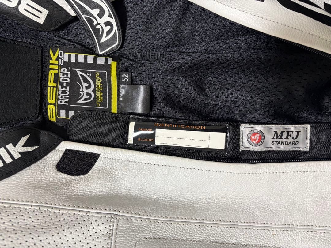 ベリック ツナギ 52サイズ