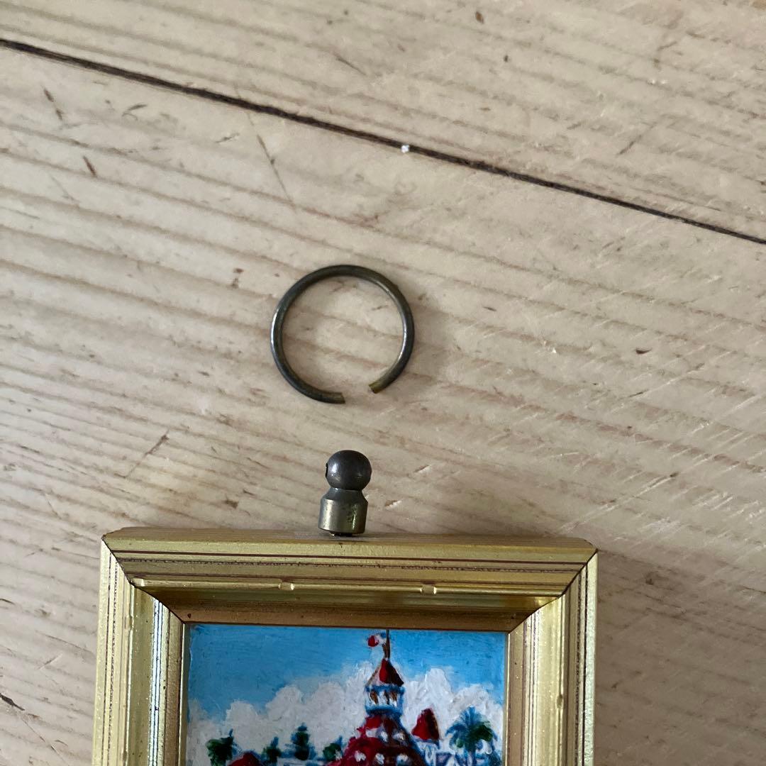 レア品　SUE McNARY ハンドペイントミニチュア額イーゼルペンダントトップ