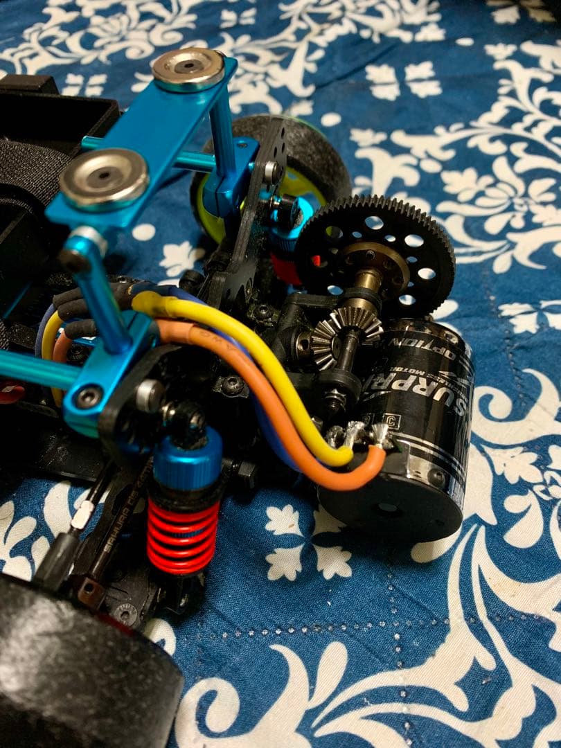 SAKURA D5 シャーシ＆メカです 送受信機&バッテリー&ボディ&ジャイロ無