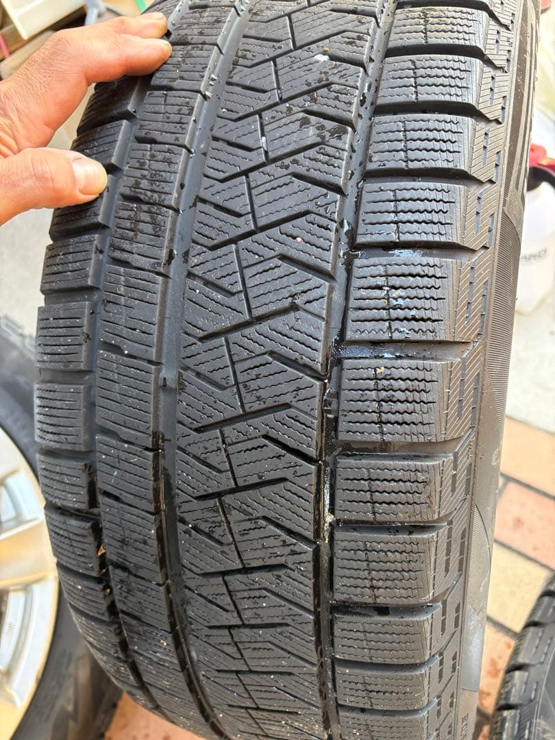 yukitto　日産フーガ　スタッドレスタイヤ