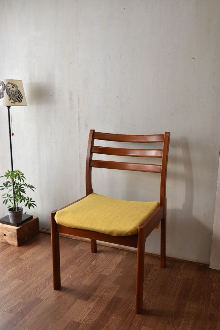 めしくら TENDO BRASILEIRA chair
