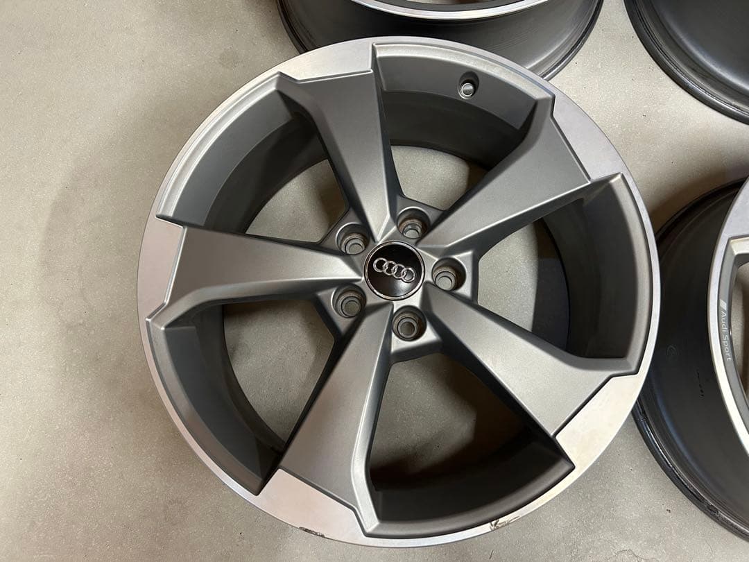 Audi sport ホイール19インチ 8j +49 RS3純正 Q3流用