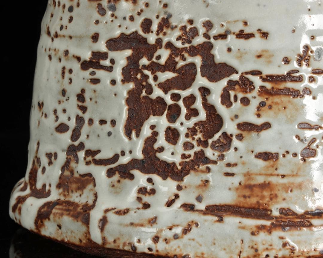 南山窯 目黒威徳 黒地志野水指 共箱 茶道具 水差し 志野釉 美濃焼 在銘 骨董