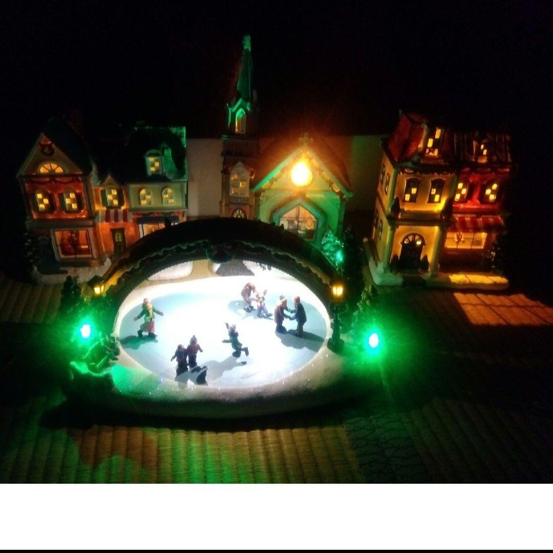 コストコ　クリスマス　ビレッジ　30ピース