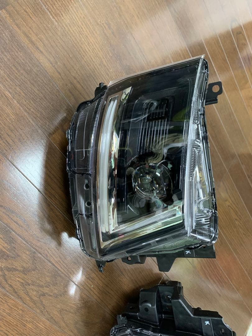 いすゞ・左右・LEDヘットライト