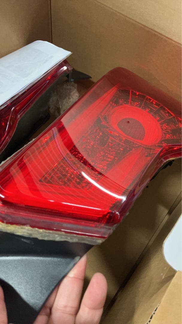 86/BRZクリスタルアイ　バルカンファイバーLEDテール