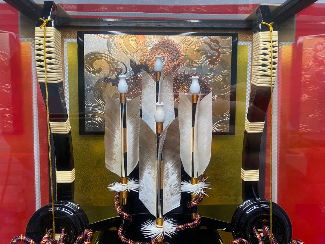 東京久月　破魔弓　ガラスケース１８号・間口約３7×奥行約２８×高さ約６５㎝