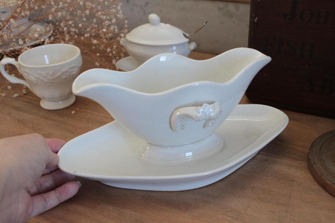 Saint-Amand【サンタマン】白のソーシエール/フランスアンティーク