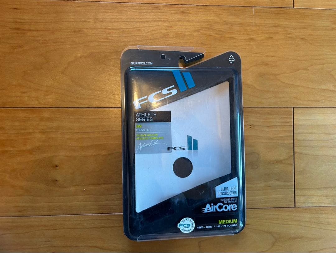 FCS2 フィン　ジュリアンウィルソン Mサイズ