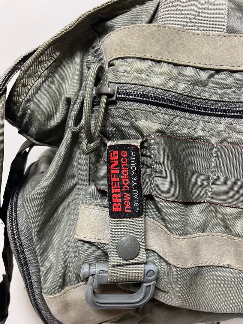 かな　BRIEFING EASY WIRE グレー　トリプルコラボ