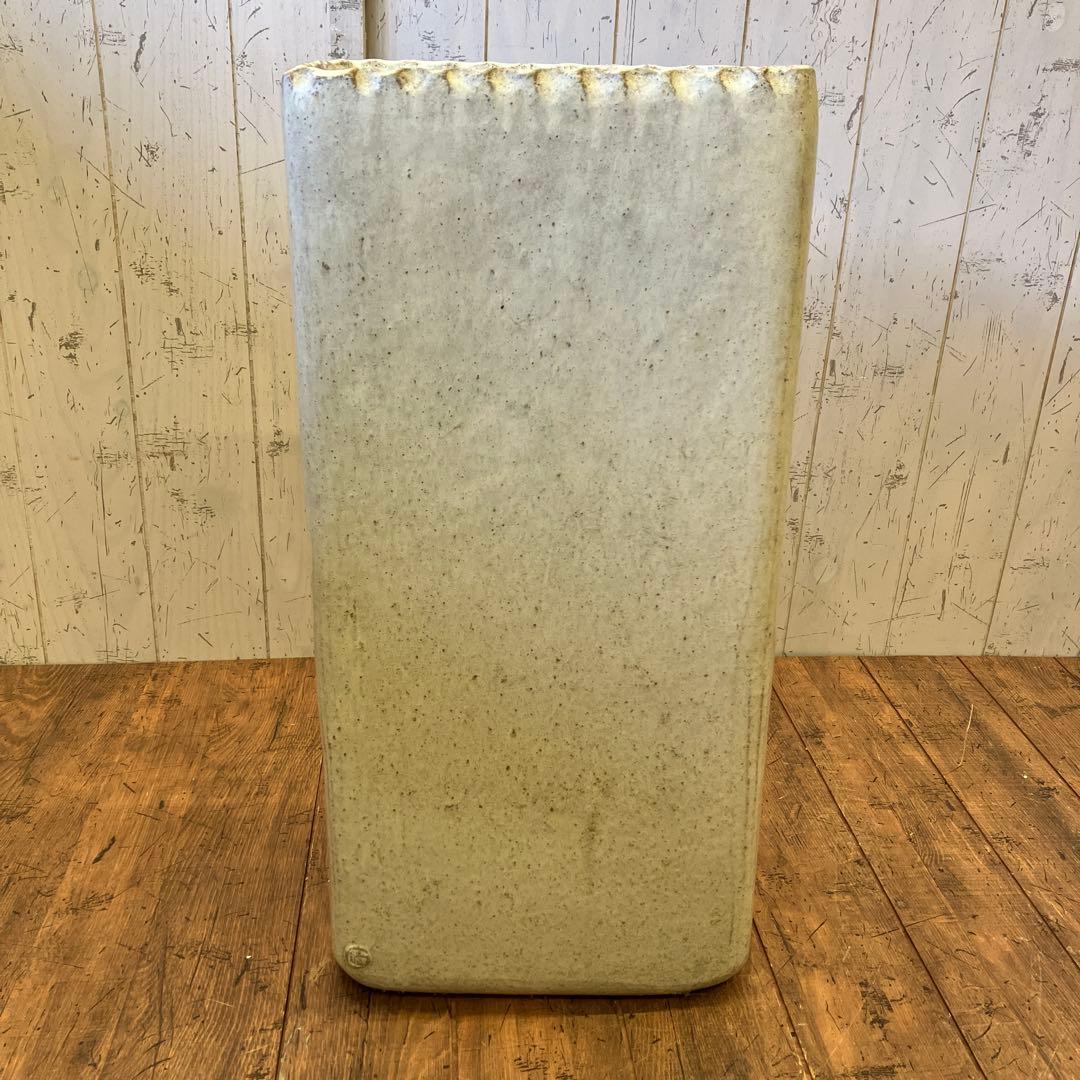 アンティーク モダン 銘入 陶器製 透かし彫り 傘立て 蝶々 玄関 収納