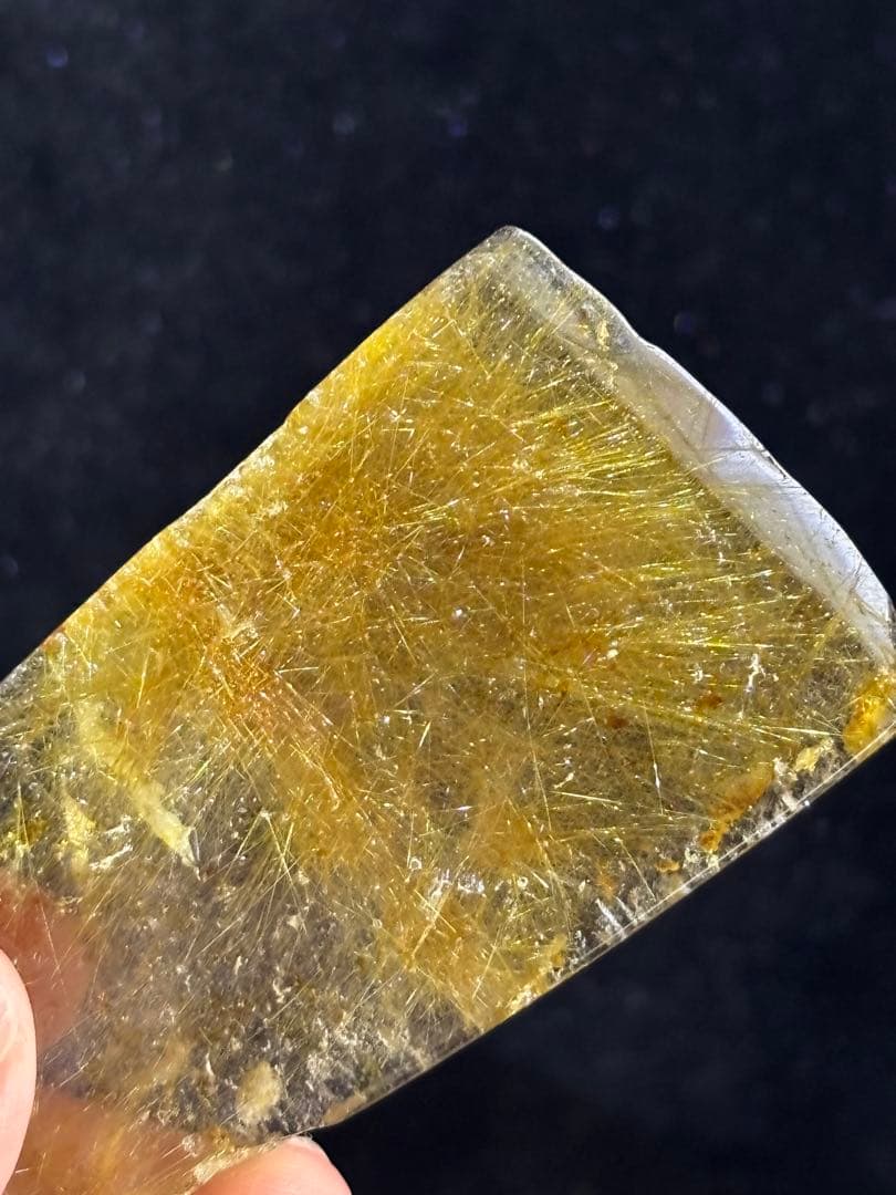 ゴールドルチルクォーツスラブ　プレート　かわいい　買い得　天然石