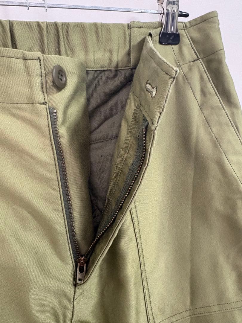 E by éclat イーバイエクラ ベイカーパンツ カーキ サイズ40 11号