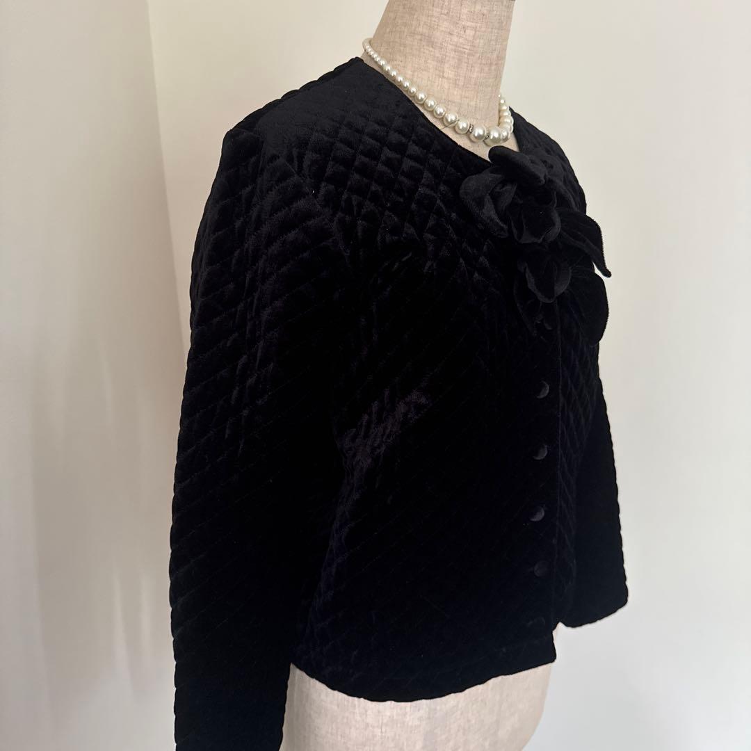 美品INGEBORGリボンモチーフ ブラックベルベットノーカラージャケット