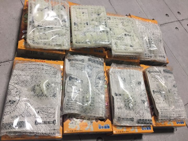 ☆超希少☆ ほねほねザウルス　第一弾　全八種