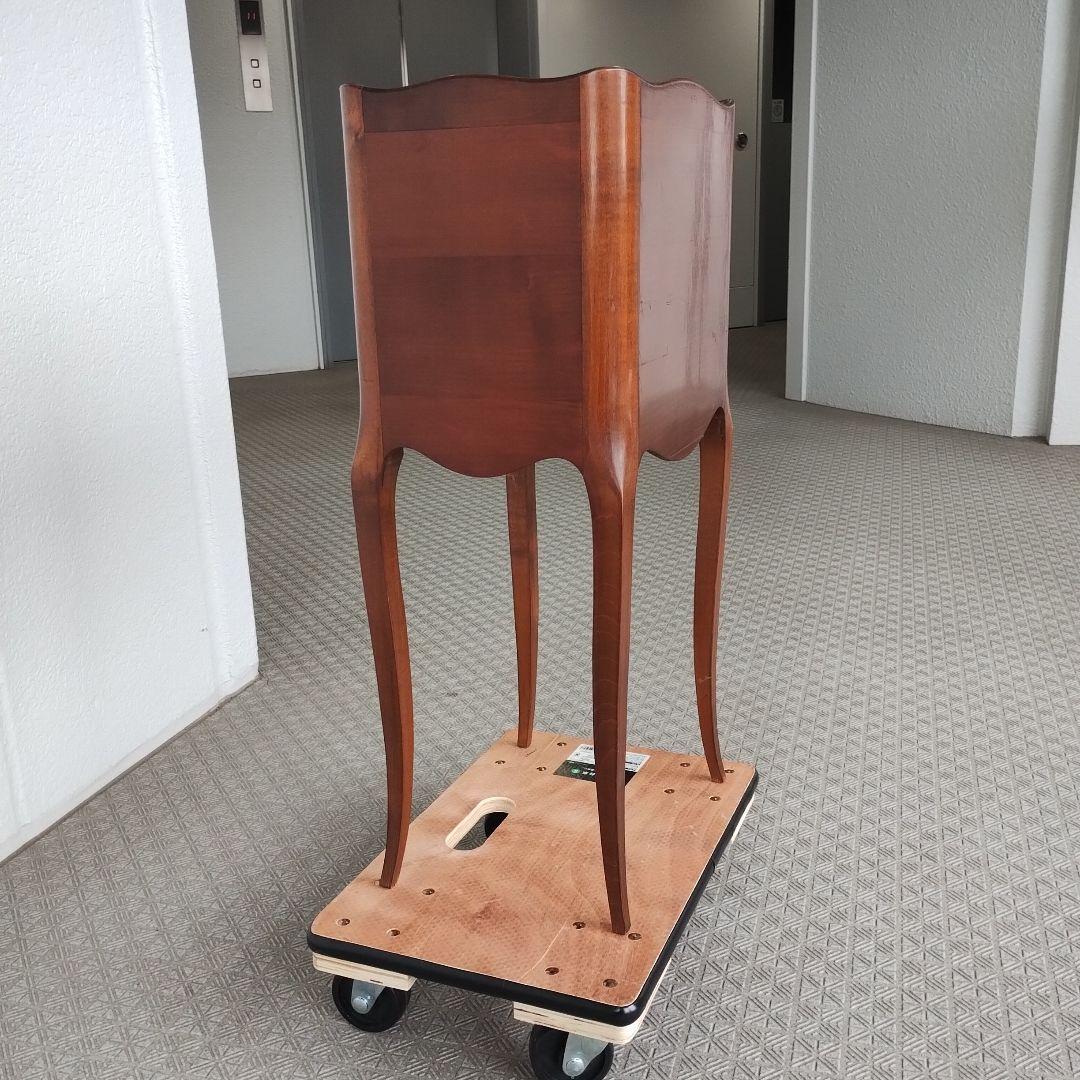 アンティーク　猫足　三段引出し　サイドキャビネット　ナイトキャビネット