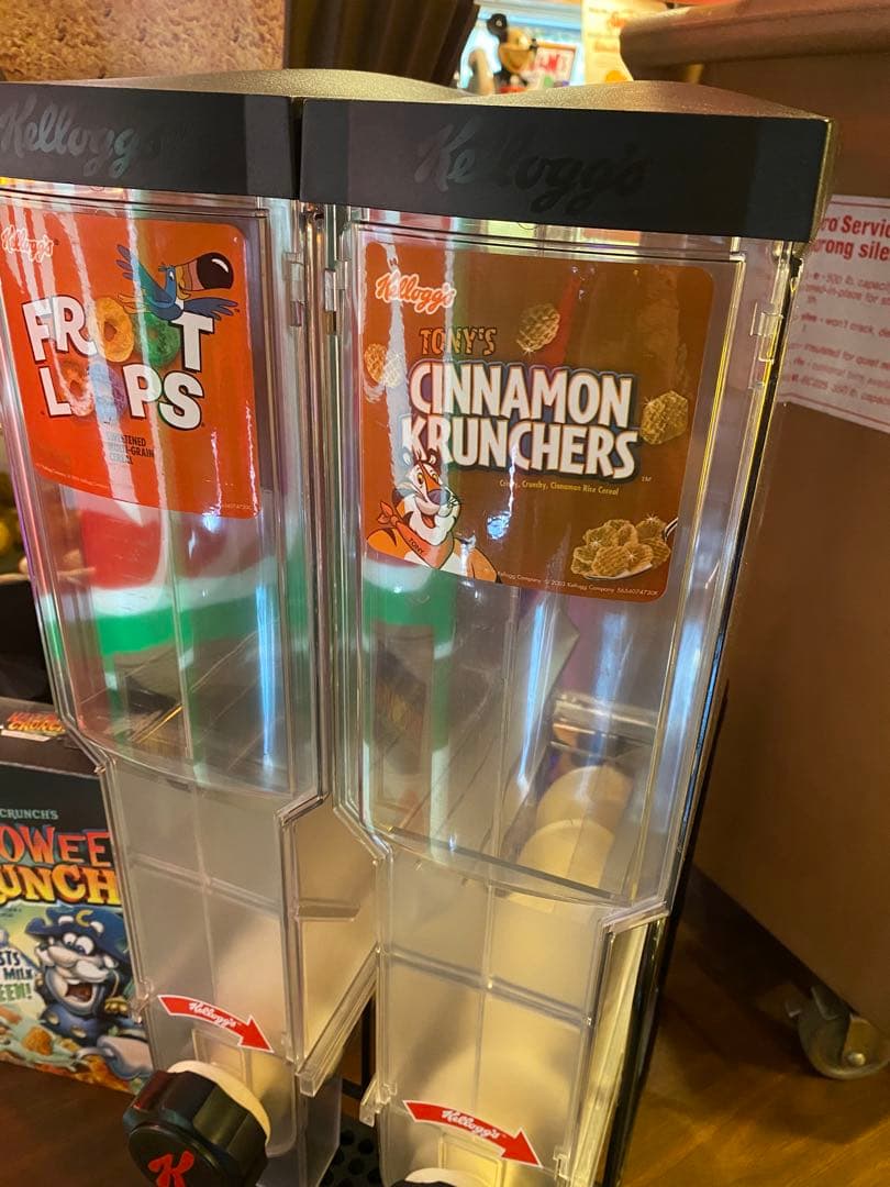 激レア！ケロッグ　シリアルディスペンサー　大容量　アメリカ　ホテル　業務用
