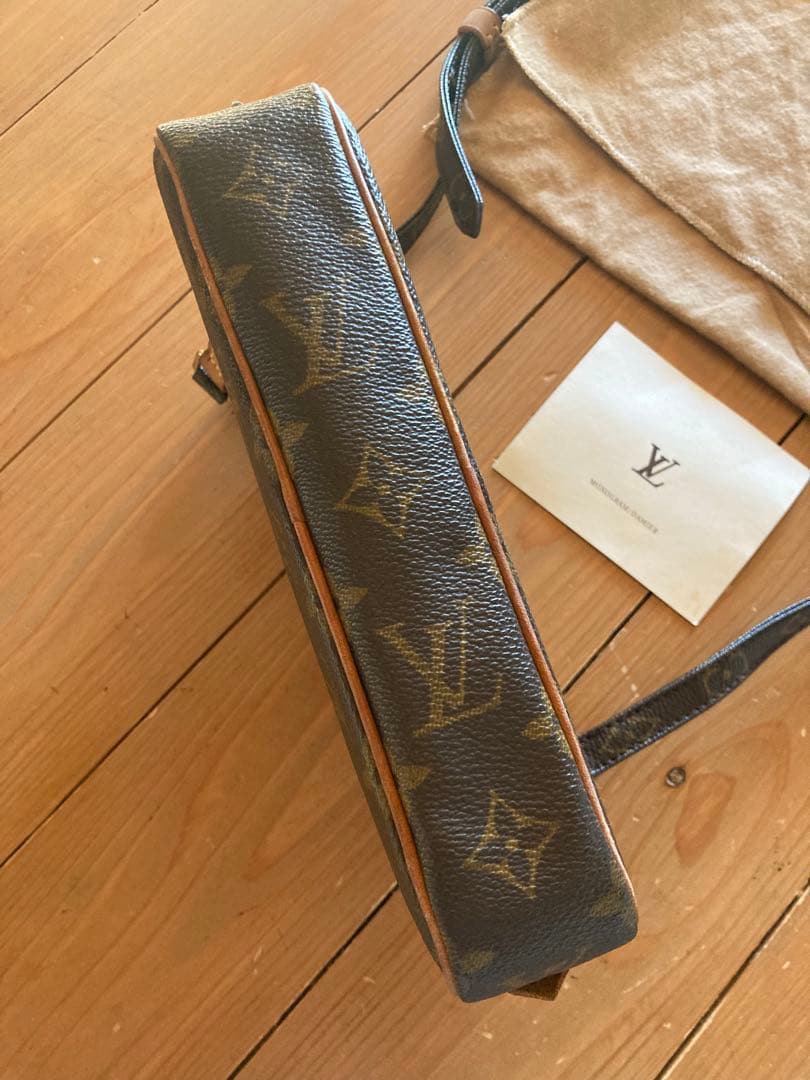 Louis Vuitton ルイ・ヴィトン　ショルダーバッグ モノグラム