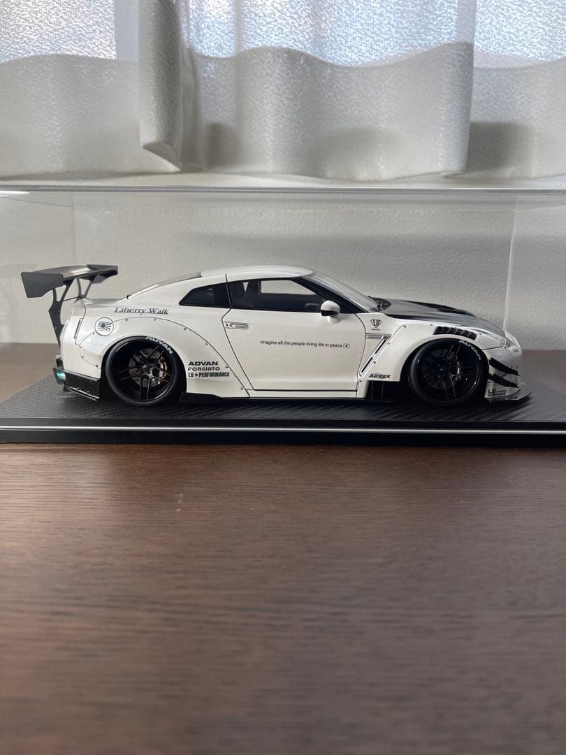 ミニカー ignition model LB-WORKS GT-R R35 type2
