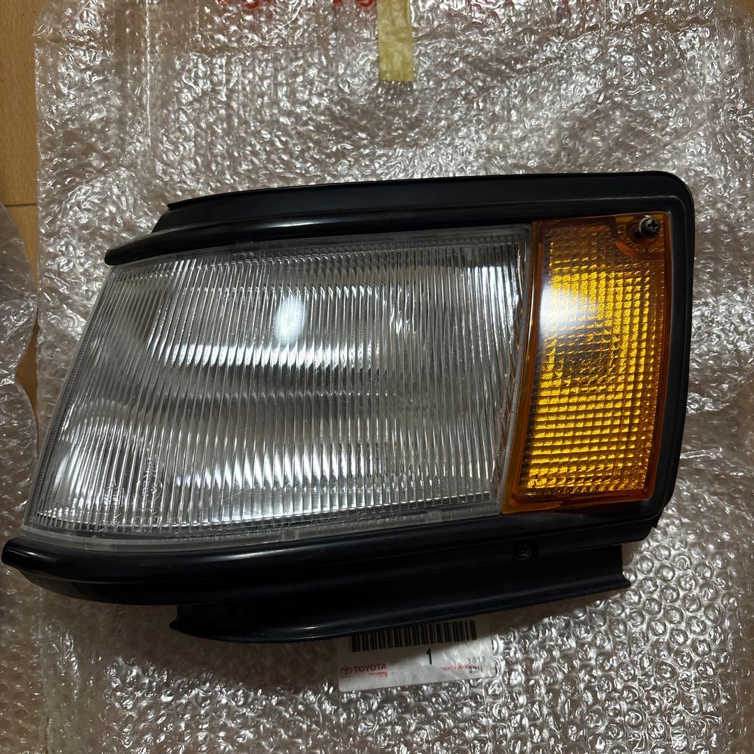 ae86 レビン　後期　純正　コーナーランプ　レンズ