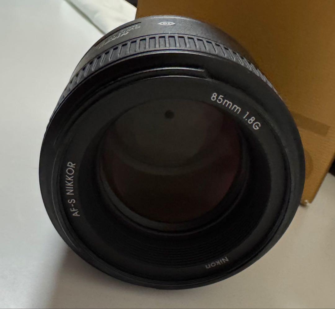 ニコン AF-S NIKKOR 85mm f/1.8G