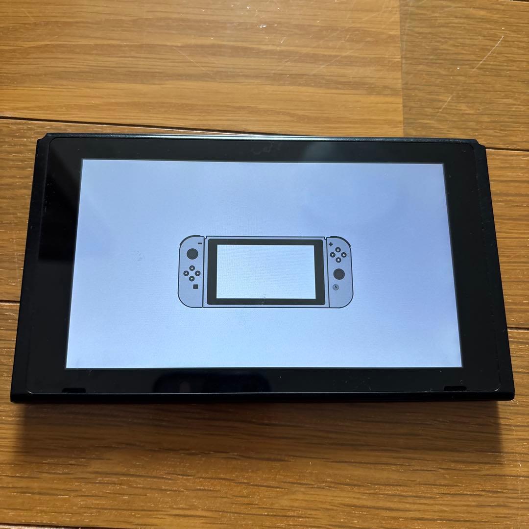 Nintendo Switch 本体 + ドック + ケース　ジョイコン無し