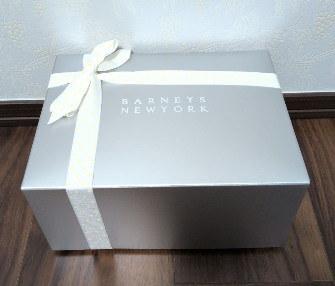 MARY ROSE YOUNG　メアリーローズヤング　花瓶