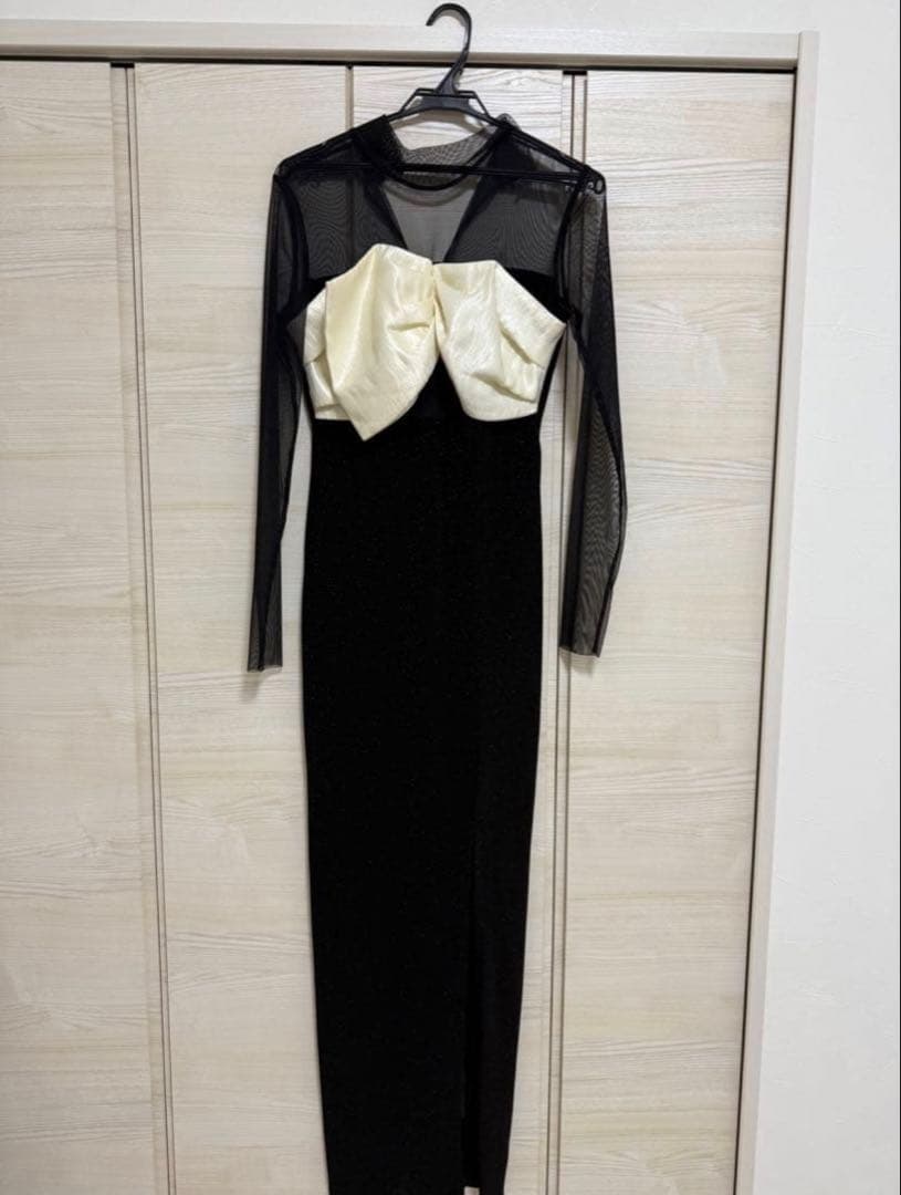 ※お値下げ可能※【LEJA】フロントツイストデザインシアースリットIラインドレス