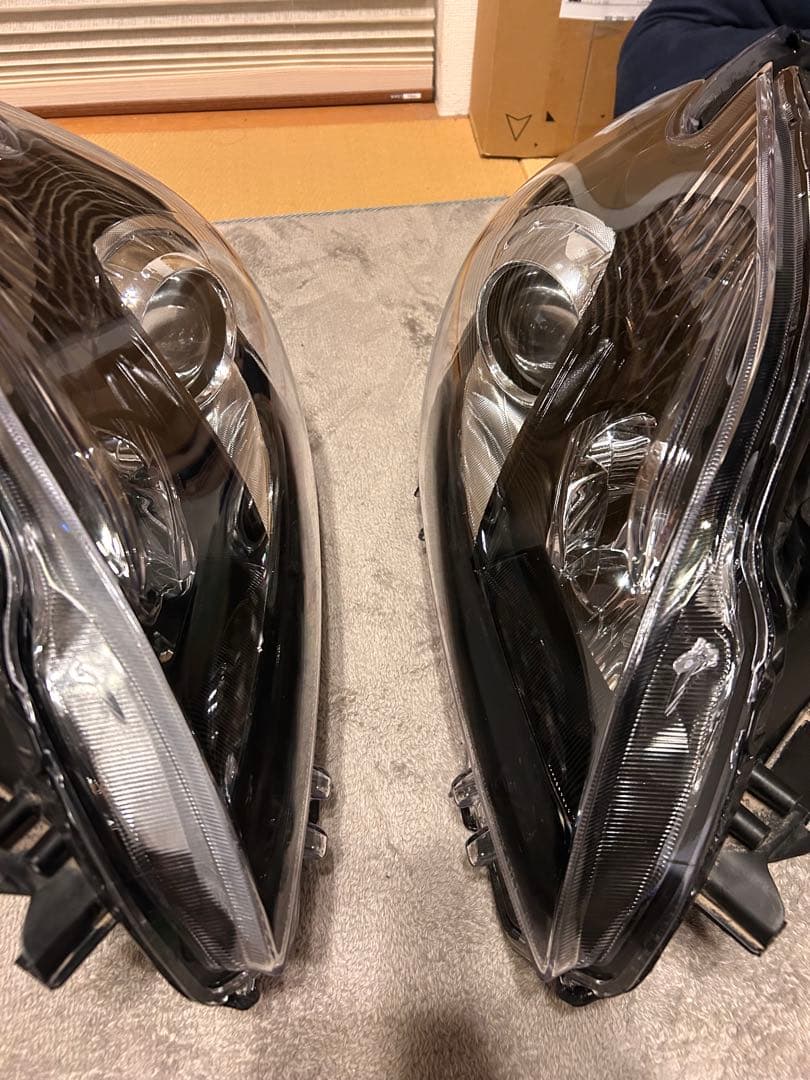 30前期プリウスブラック ヘッドライト 〔ハロゲン〕