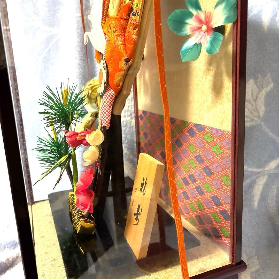 松竹梅 『福寿』 小鼓 伝統的な日本の羽子板 ガラスケース入り オルゴール付き