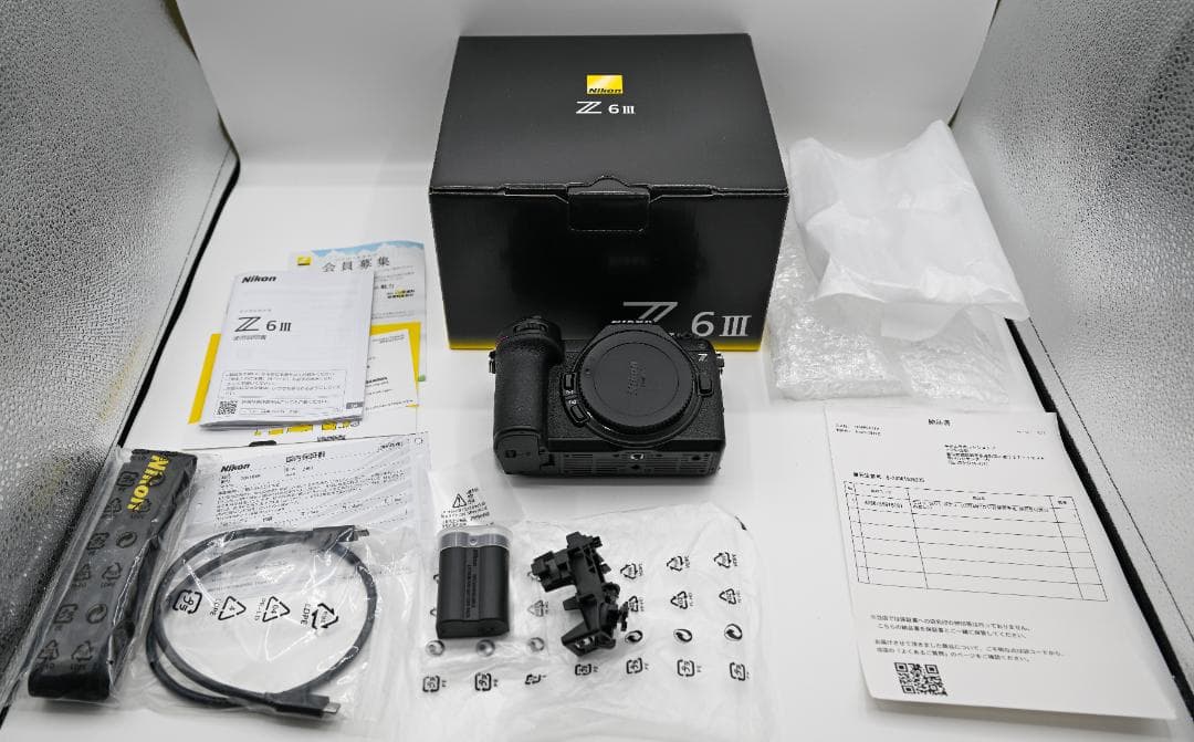 Nikon Z 6 III ミラーレス一眼カメラ