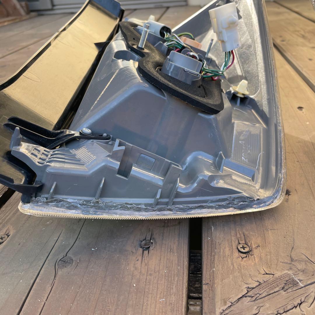 JDM　30 プリウス クリアテール　ブレーキポジションホワイトLED打ち替え