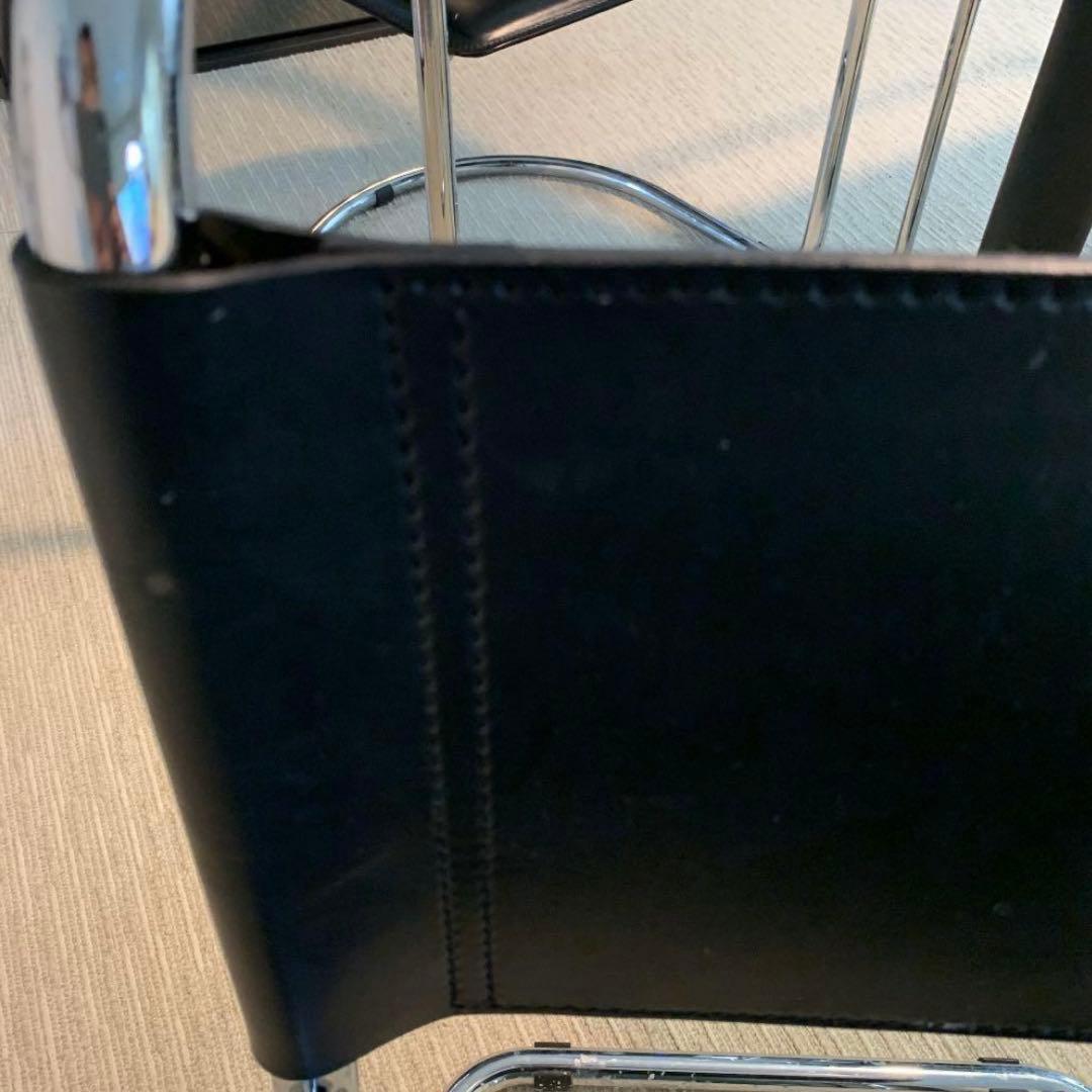 キャンティレバーチェア　4脚