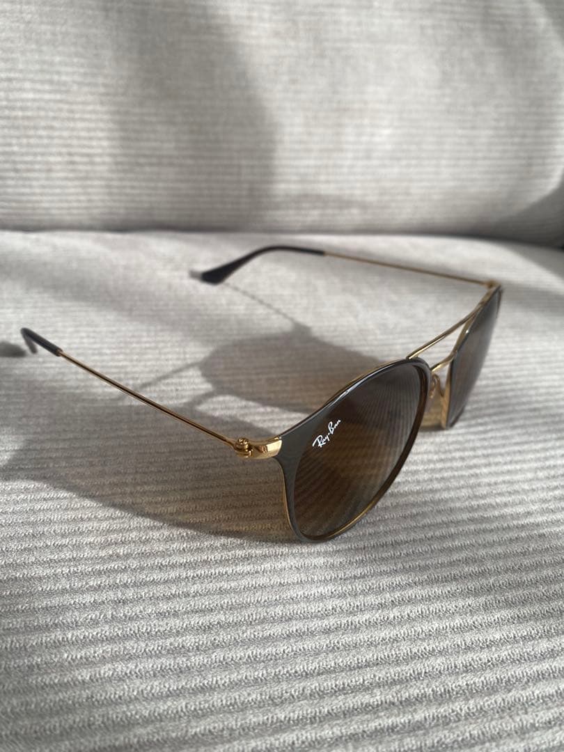 【新品未使用】Ray-Ban (レイバン)ブラウン サングラス ケース付き