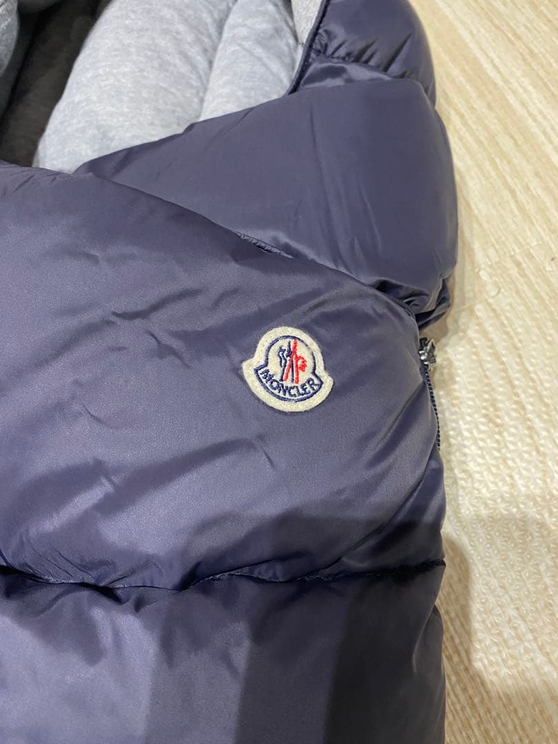 Moncler ネイビー ダウン　おくるみ