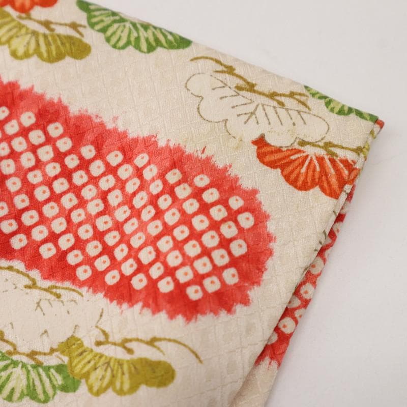 七五三　着物　3歳 女の子振袖 霞に吉祥模様 七宝立涌子供　赤 正絹　10RM4