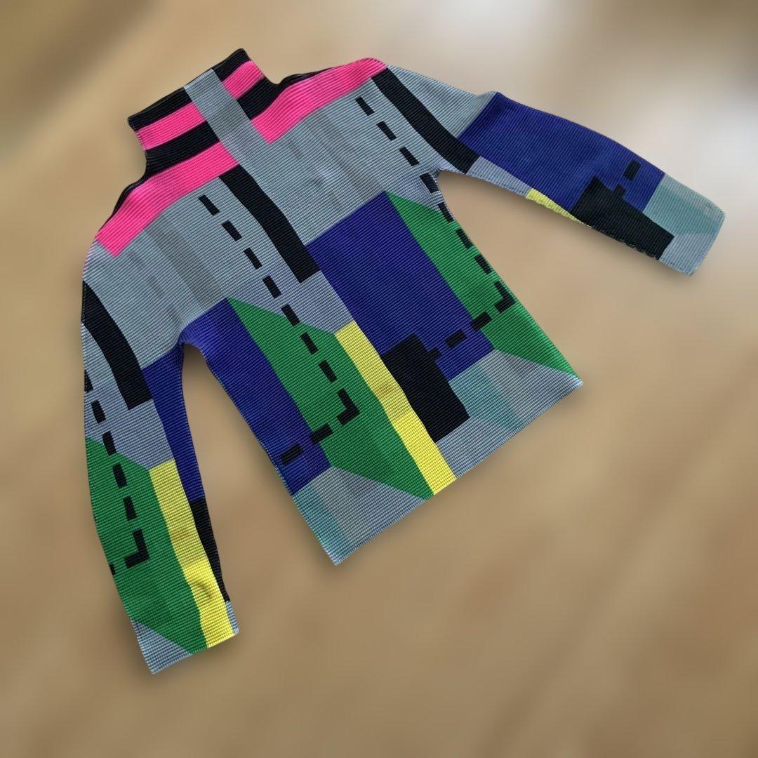 MOMO。イッセイミヤケmeトップス